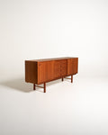 Sideboard modello “Korsör” scandinavo in teak anni ’60