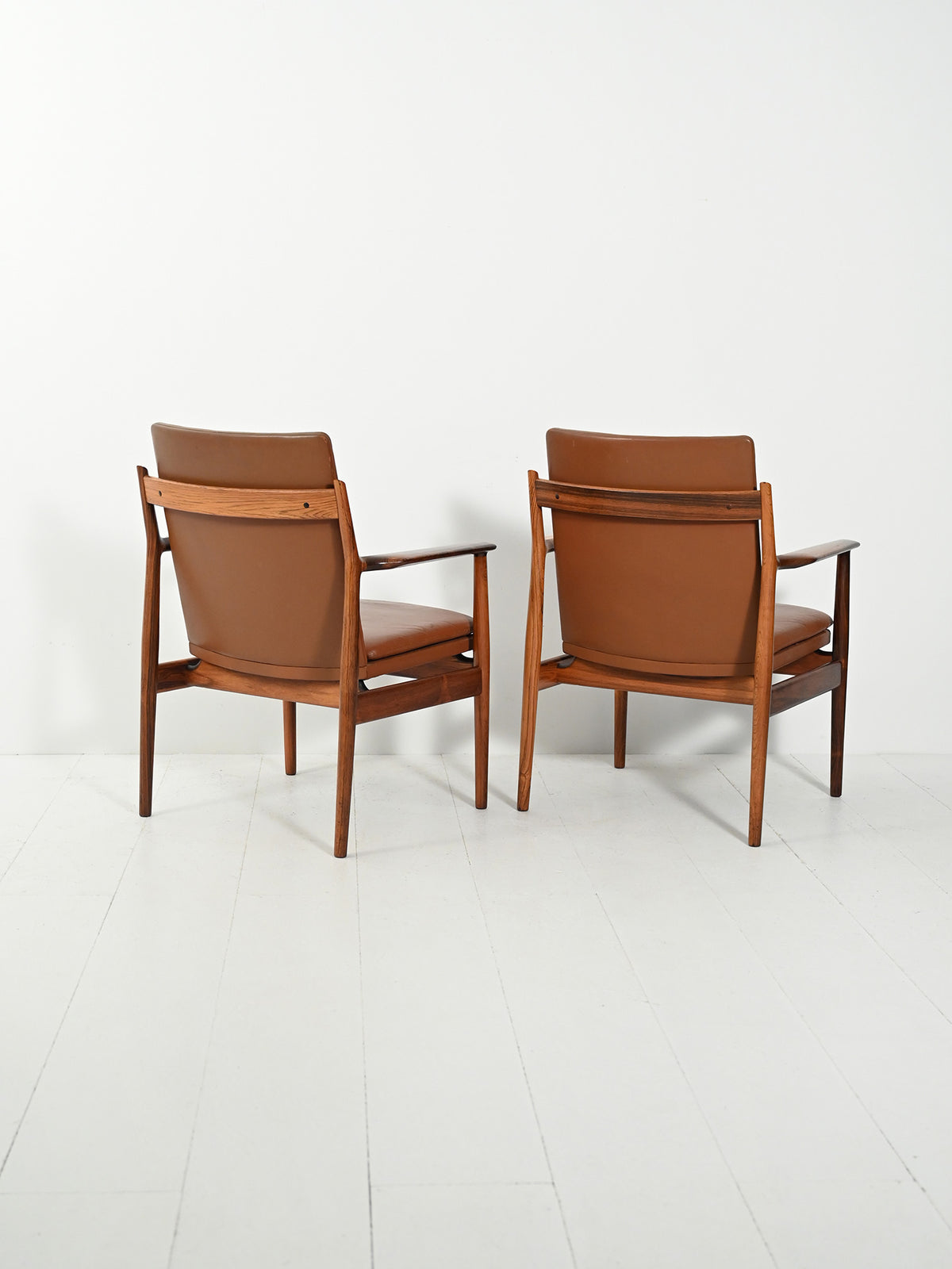 Coppia di poltrone "Ark" di Arne Vodder in pelle 4