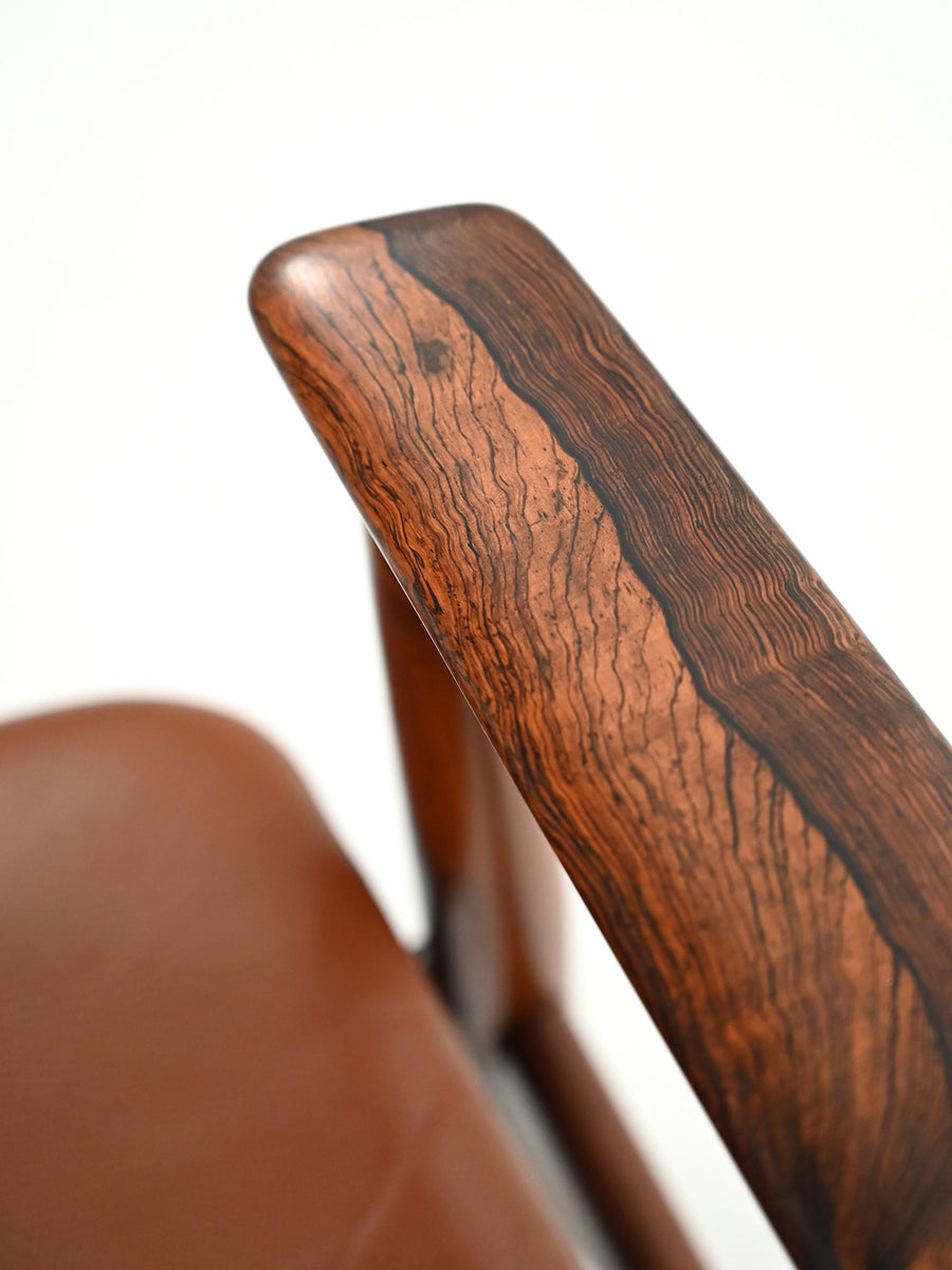 Coppia di poltrone "Ark" di Arne Vodder in pelle