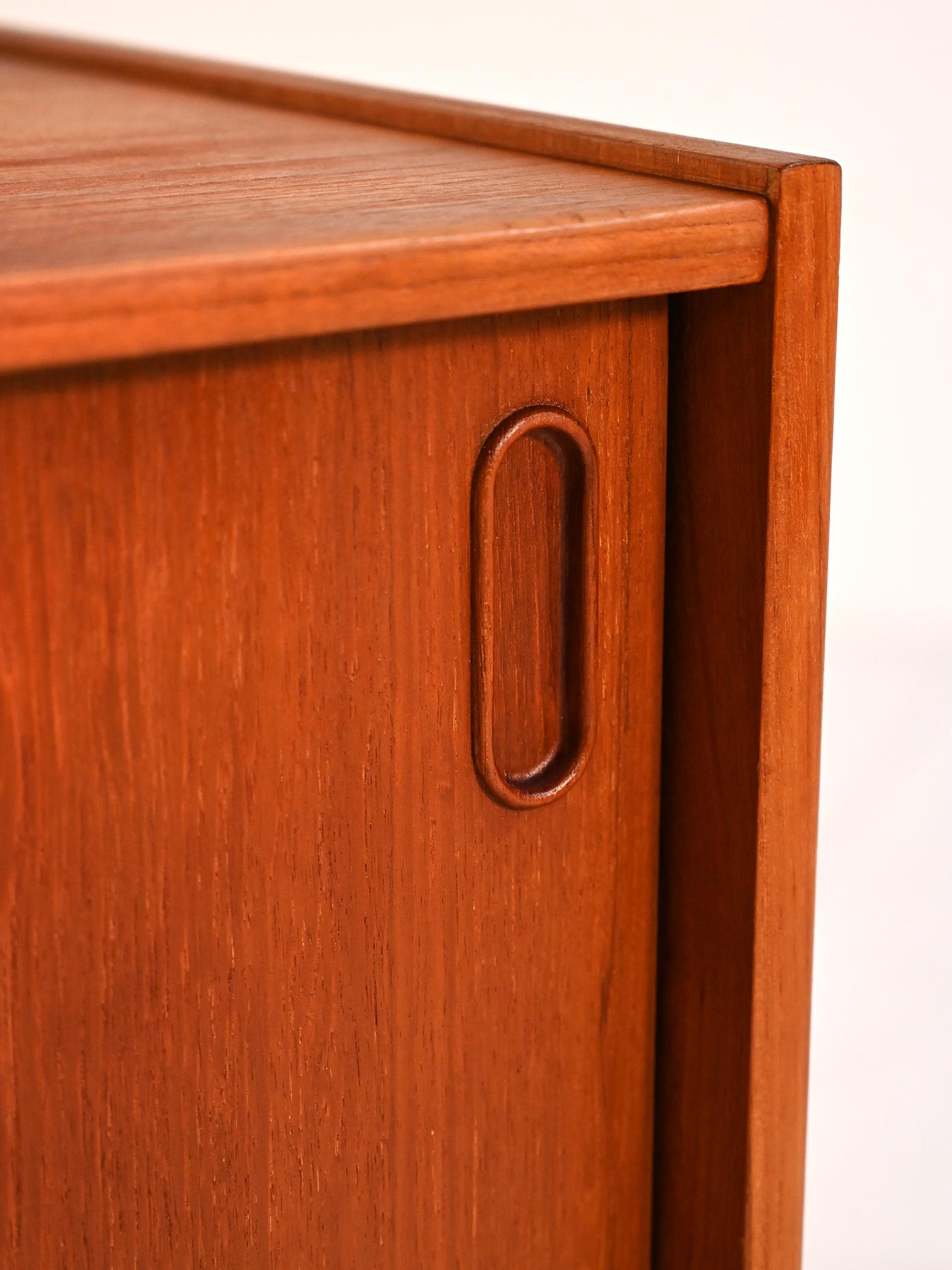 Cabinet scandinavo mid-century in teak, anni '50 7