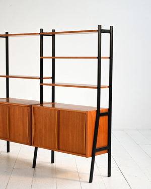 Libreria doppia scandinava in teak con montanti neri, anni ’60 5