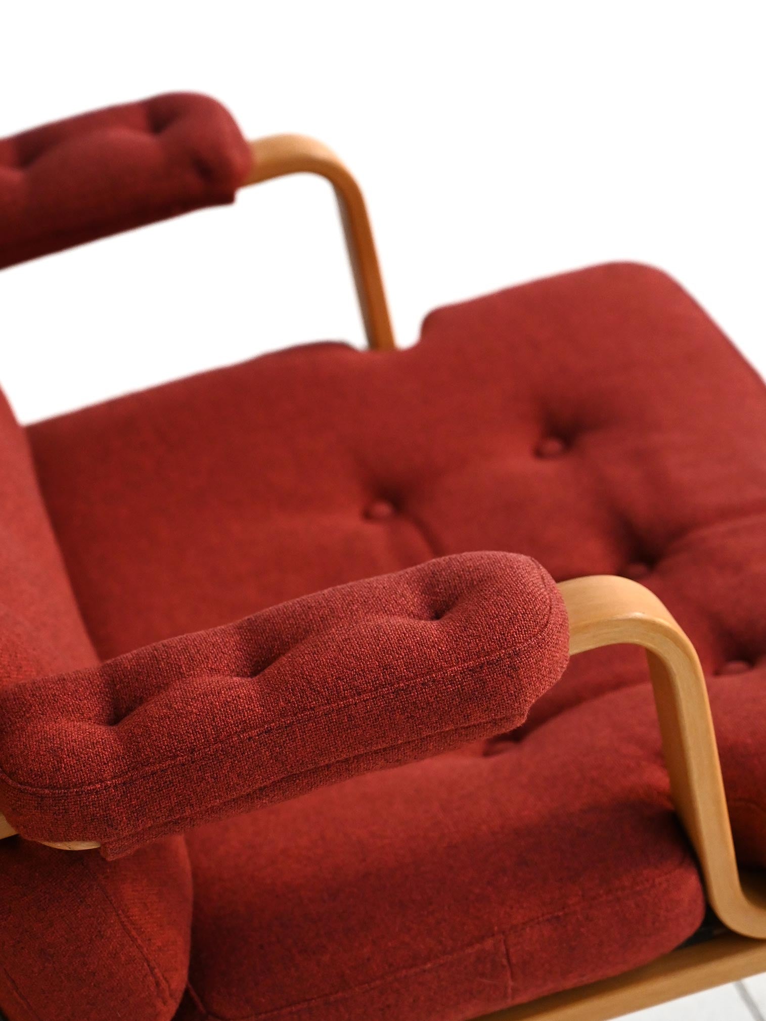 Coppia di poltrone “Ingrid” di Bruno Mathsson per Dux, anni ’60 5