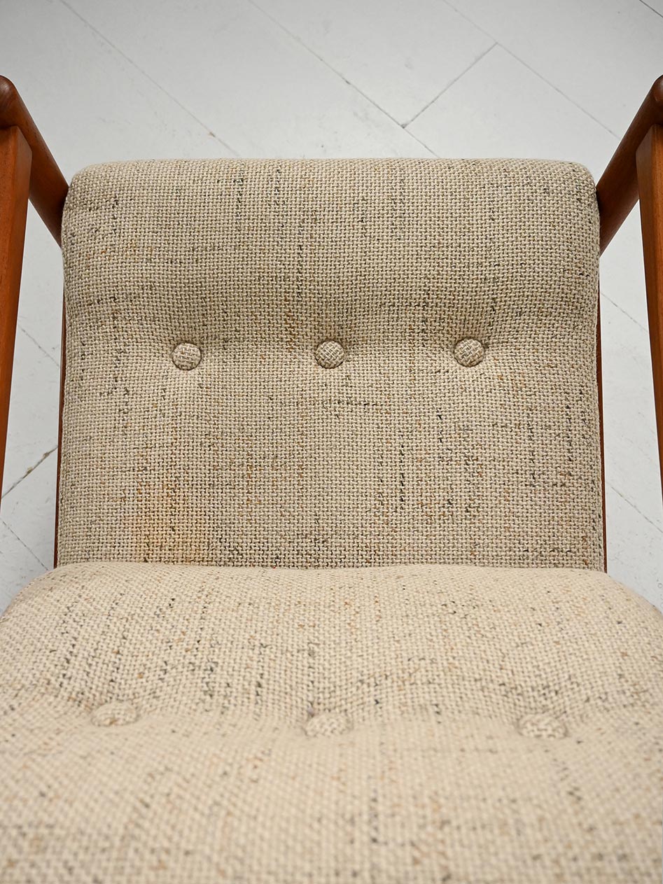 Coppia di poltrone danesi con cuscini beige anni 50 10