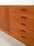 Sideboard scandinavo anni 60 dalle linee eleganti 9