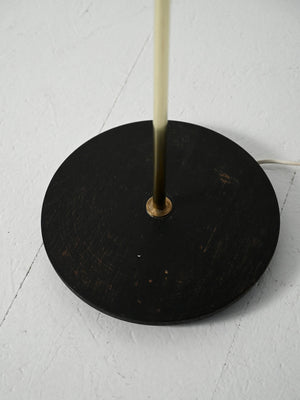 Lampada da terra scandinava in legno nero e ottone 5