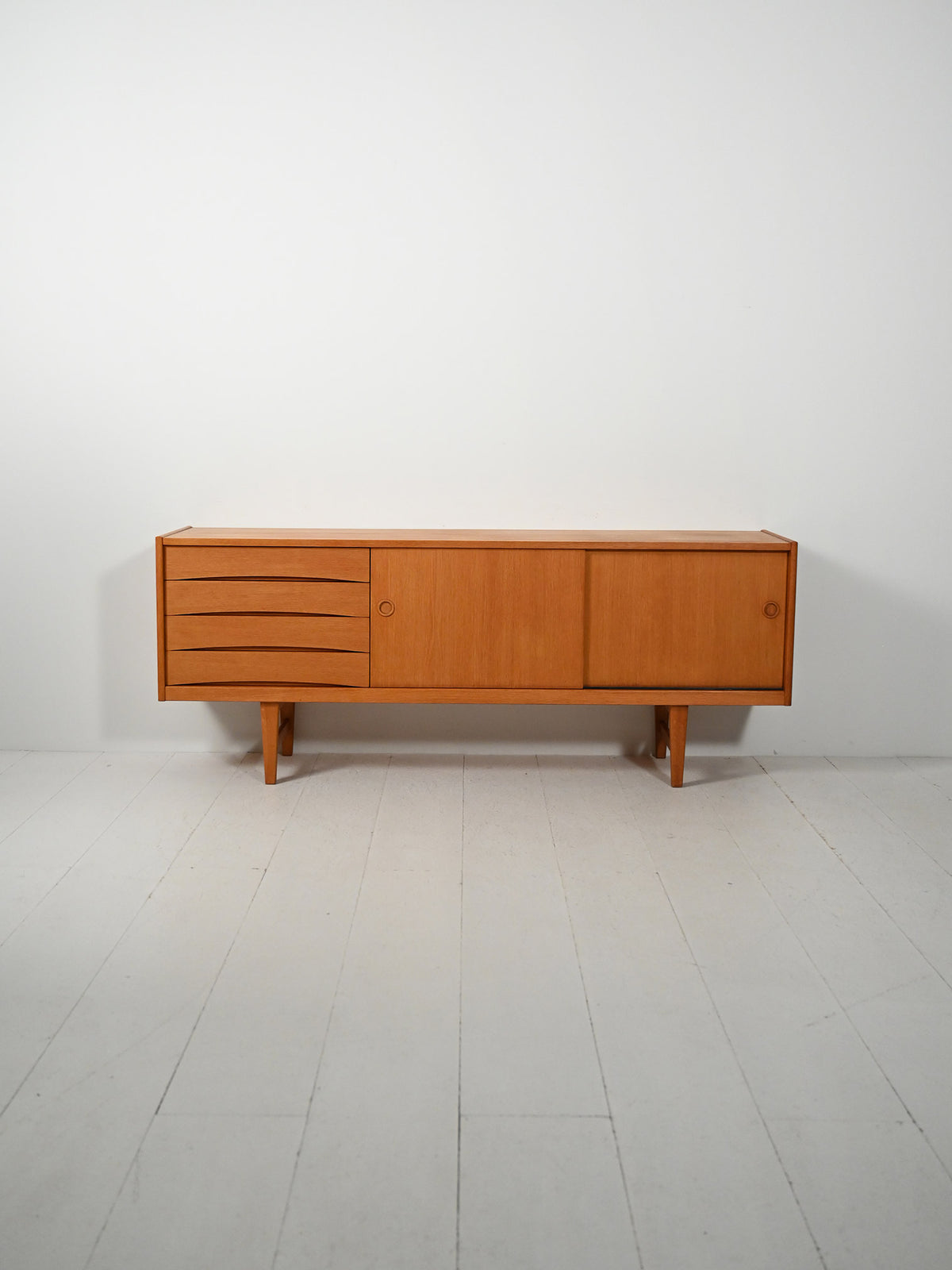 Sideboard “Ulvö” di Erik Wörtz 1