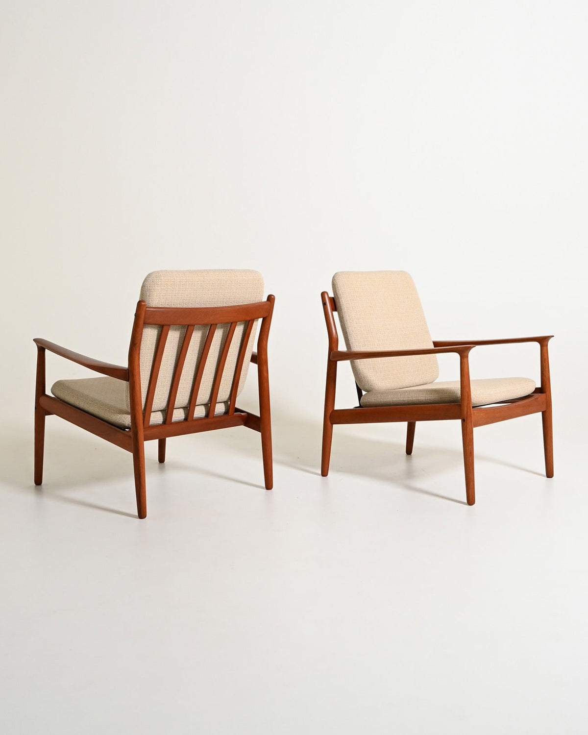 Coppia di poltrone di Grete Jalk per Glostrup Møbelfabrik, anni '60