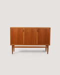 Highboard scandinavo anni 50/60 in rovere e teak con tre ante