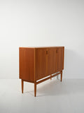 Highboard scandinavo anni 50/60 in rovere e teak con tre ante 3
