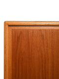 Highboard scandinavo anni 50/60 in rovere e teak con tre ante 5