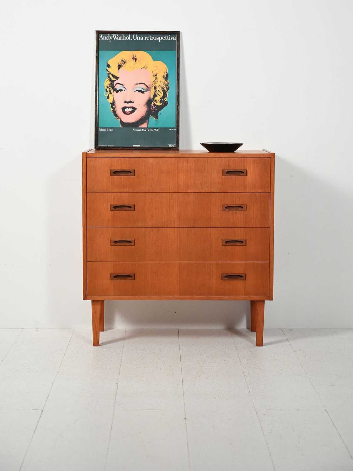 Cassettiera scandinava anni ’60 in teak 1