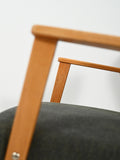 Coppia di Poltrone scandinave in faggio con tappezzeria grigia 10