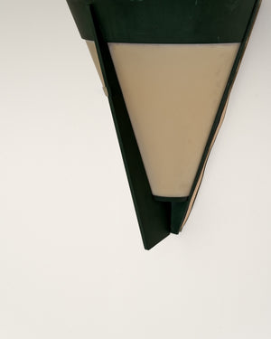 Coppia di applique scandinave coniche in metallo e bachelite, anni ’50/’60