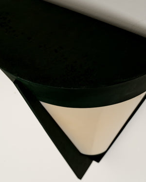 Coppia di applique scandinave coniche in metallo e bachelite, anni ’50/’60