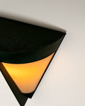 Coppia di applique scandinave coniche in metallo e bachelite, anni ’50/’60