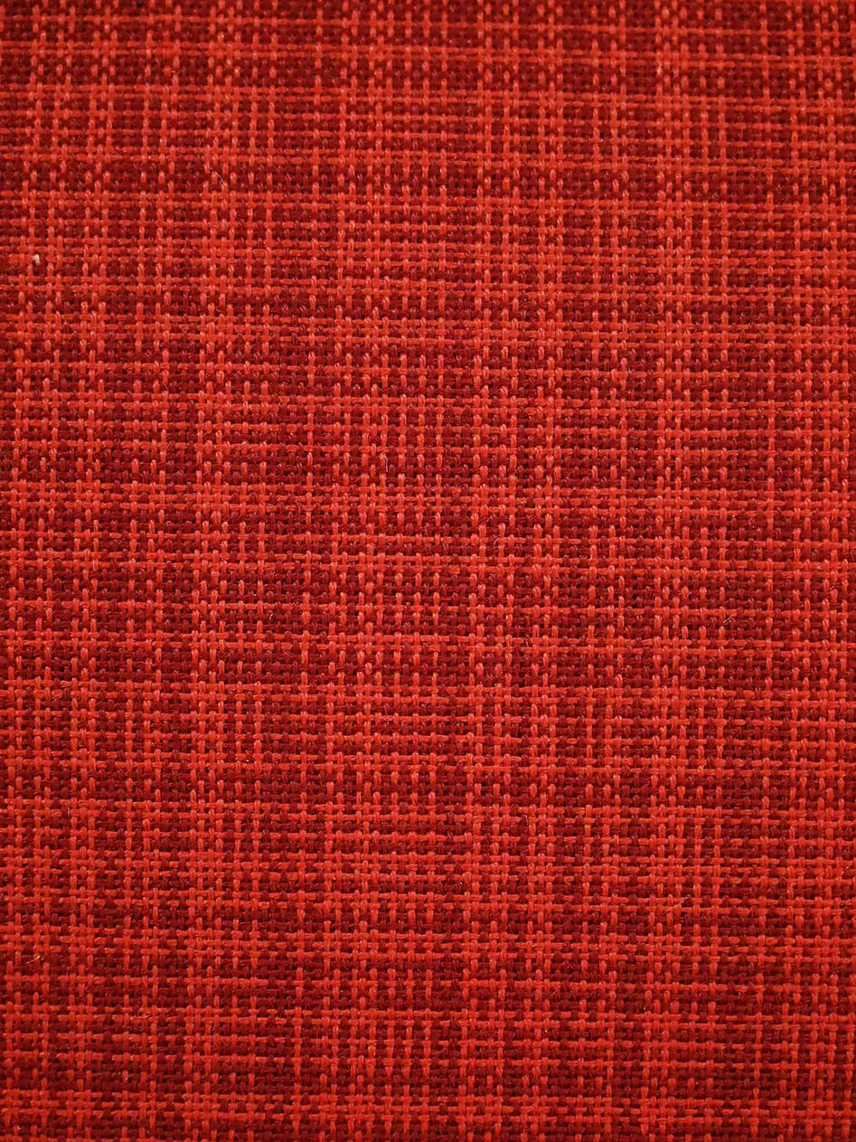 Poltrona scandinava anni 50 con rivestimento in lana rossa 7