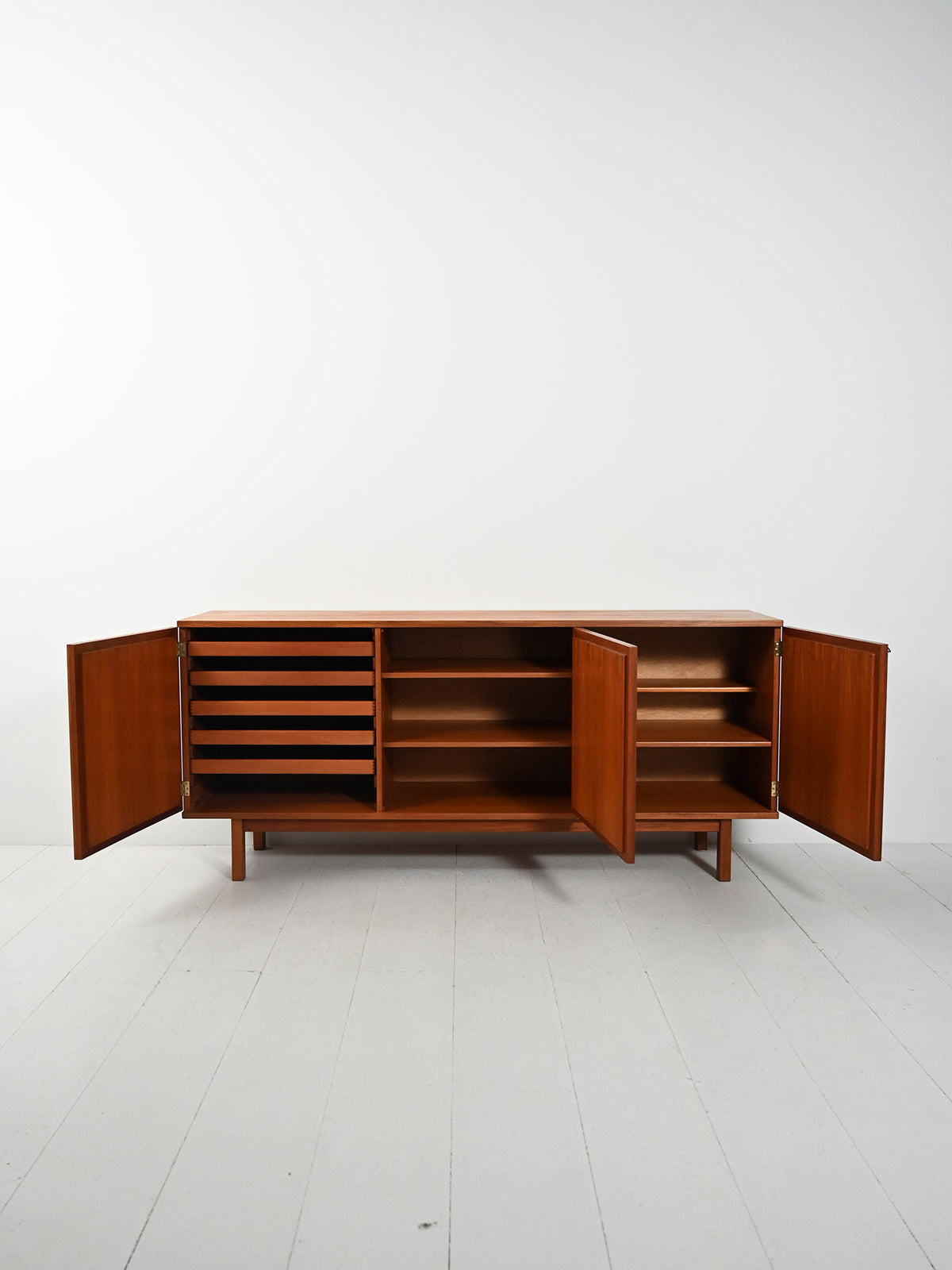 Sideboard svedese in teak di Karl Erik Ekselius 2