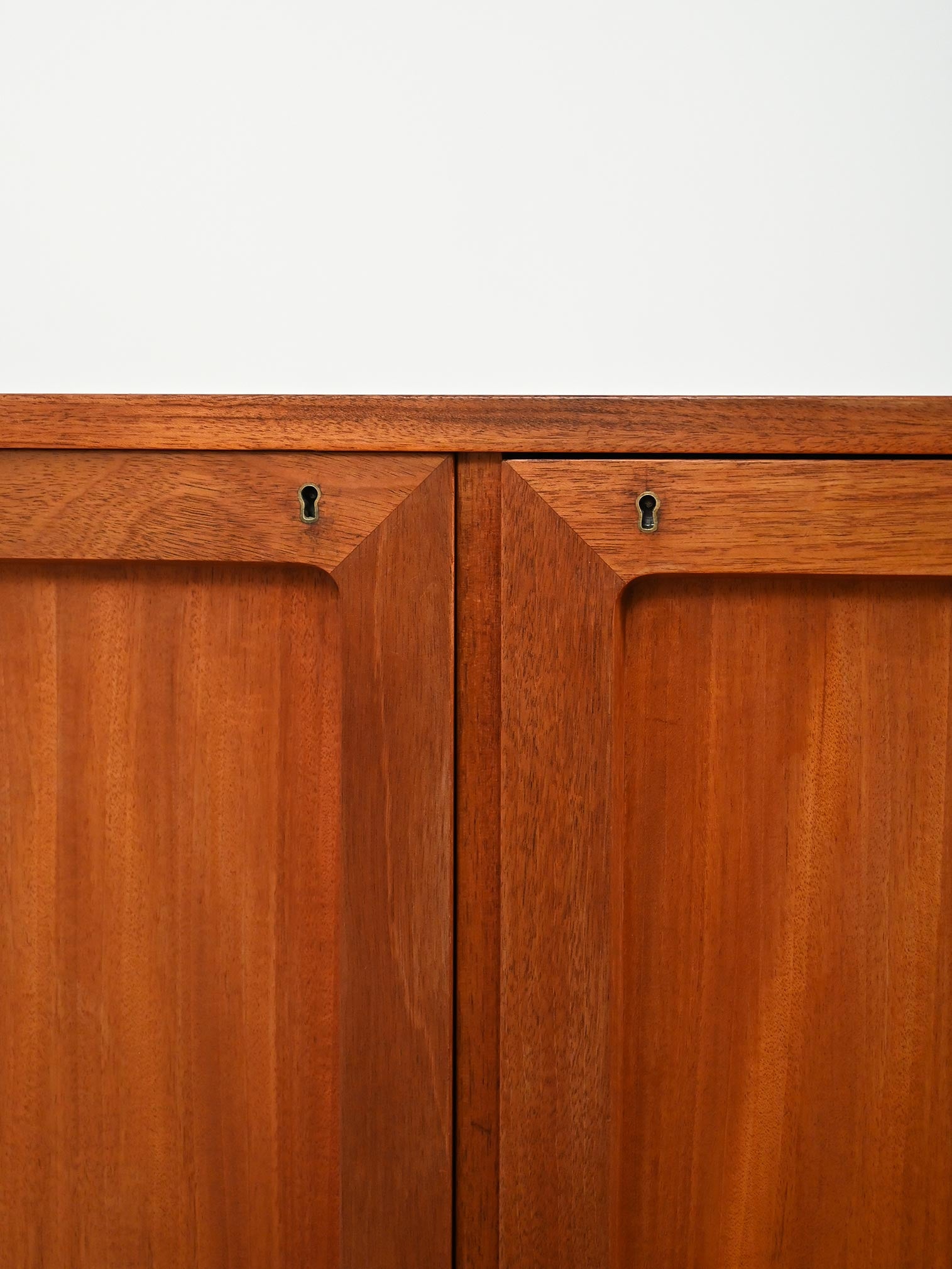 Sideboard svedese in teak di Karl Erik Ekselius 7