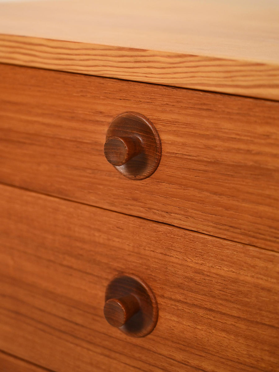 Cassettiera danese in faggio e teak di Børge Mogensen