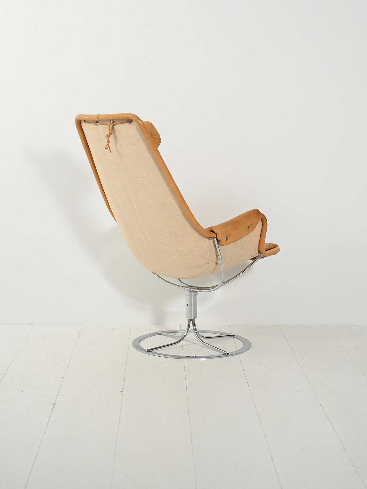 Poltrona girevole “Jetson” di Bruno Mathsson 2