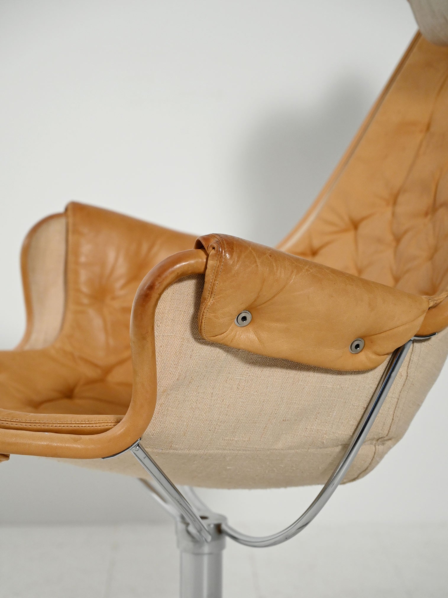 Poltrona girevole “Jetson” di Bruno Mathsson 8