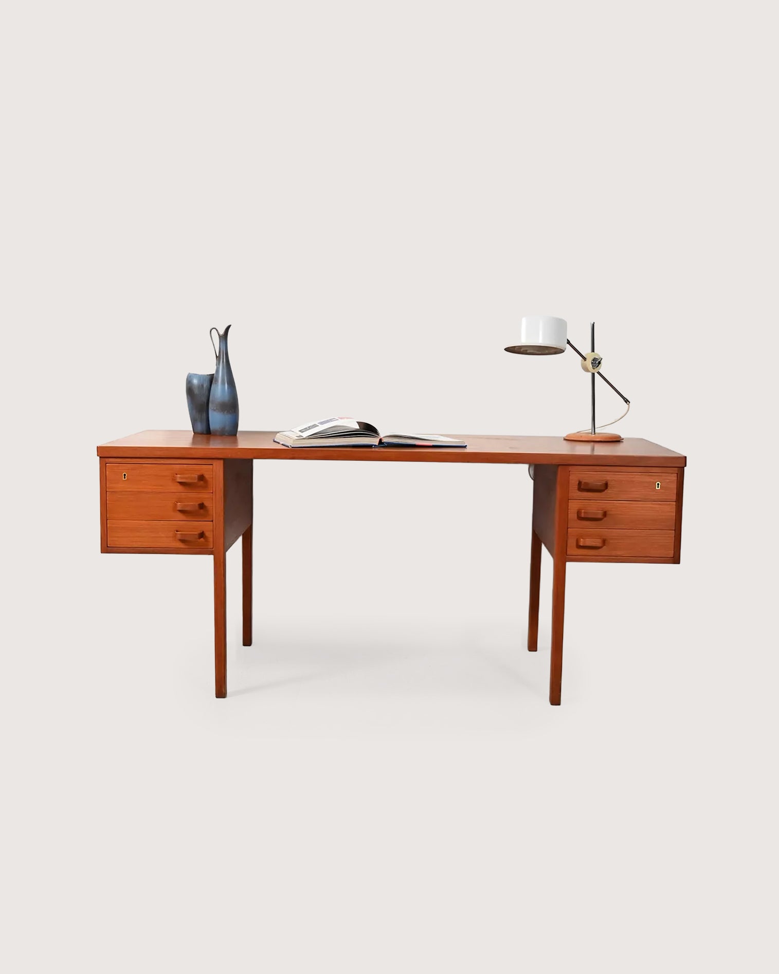 Scrivania in teak di Nanna & Jørgen Ditzel