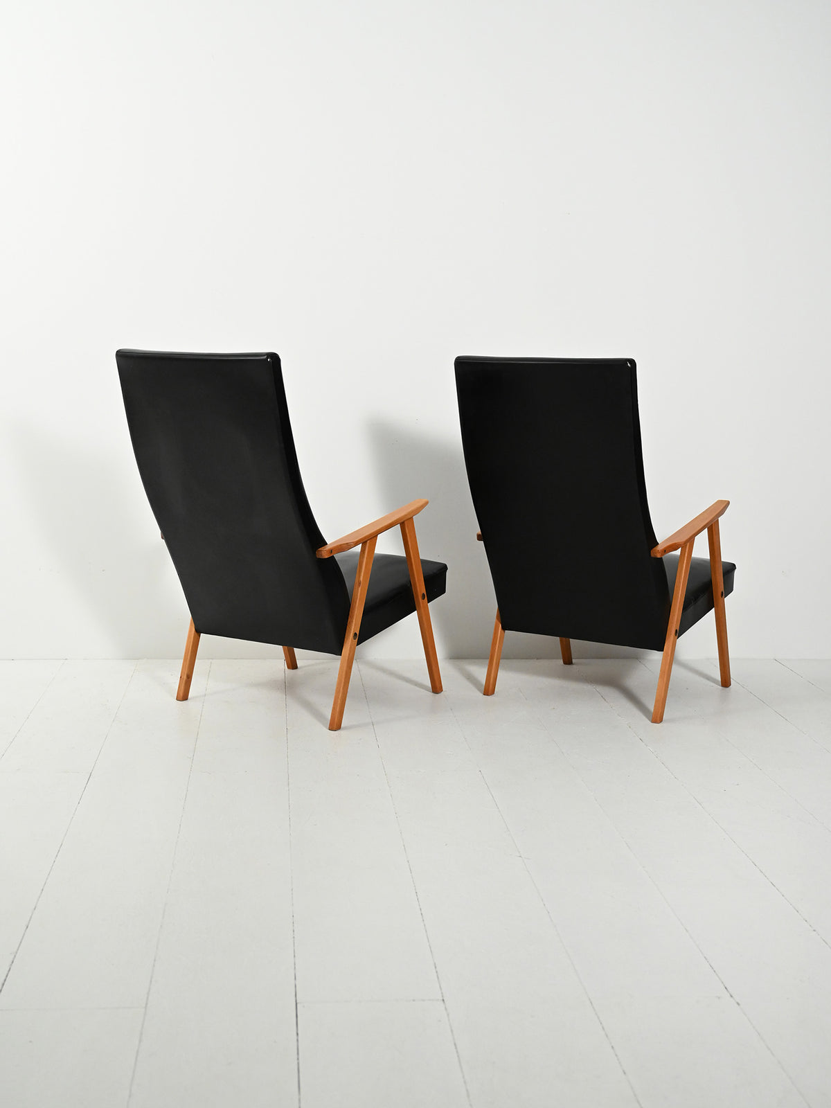 Coppia di poltrone scandinave anni 50-60 con schienale alto 4