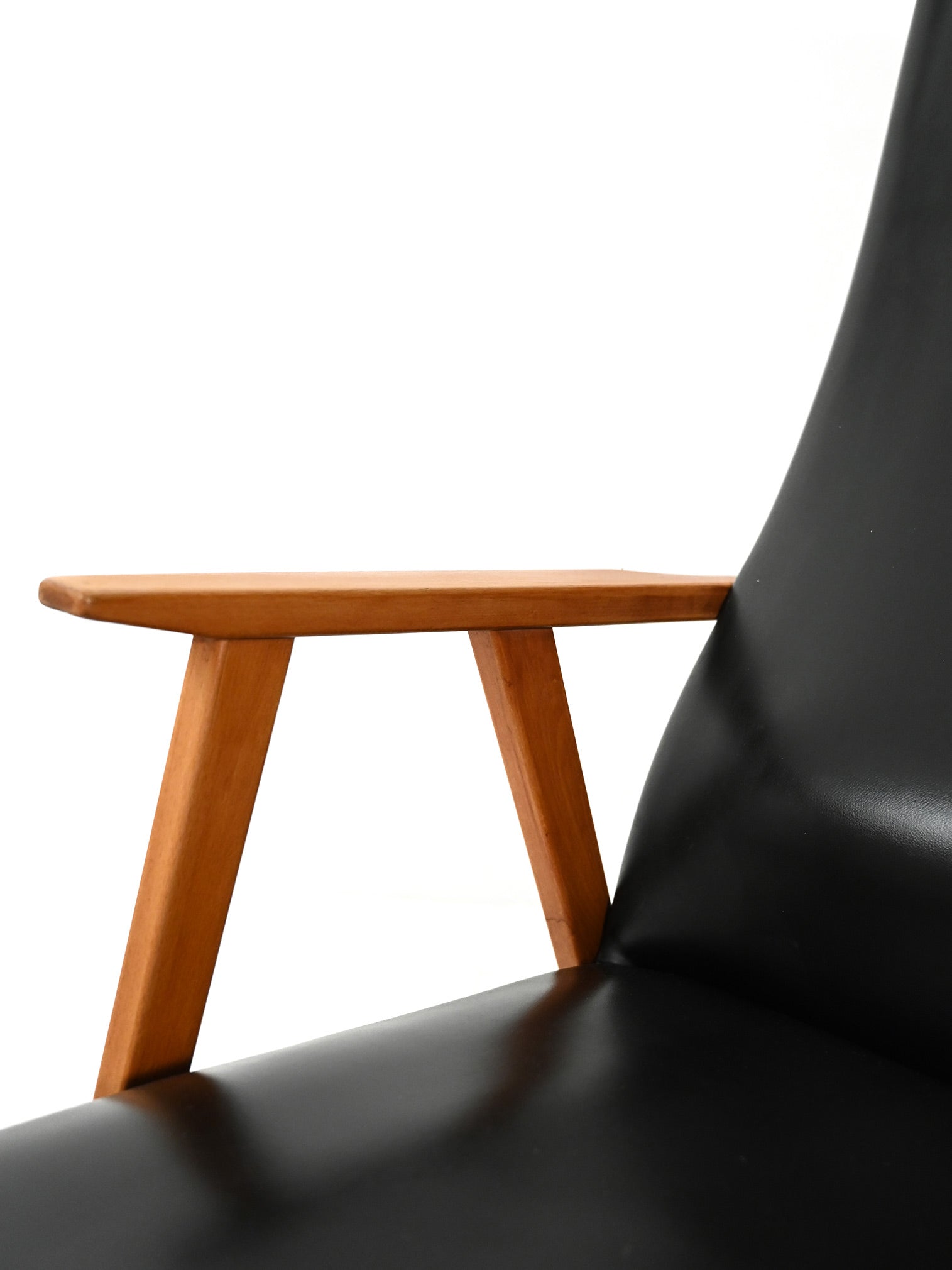 Coppia di poltrone scandinave anni 50-60 con schienale alto 6