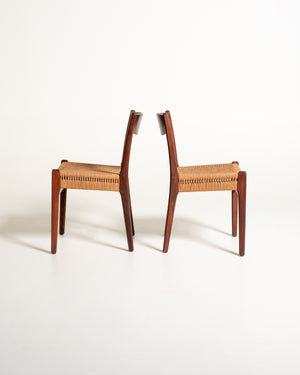 Coppia di sedie scandinave con seduta in corda, anni ’60