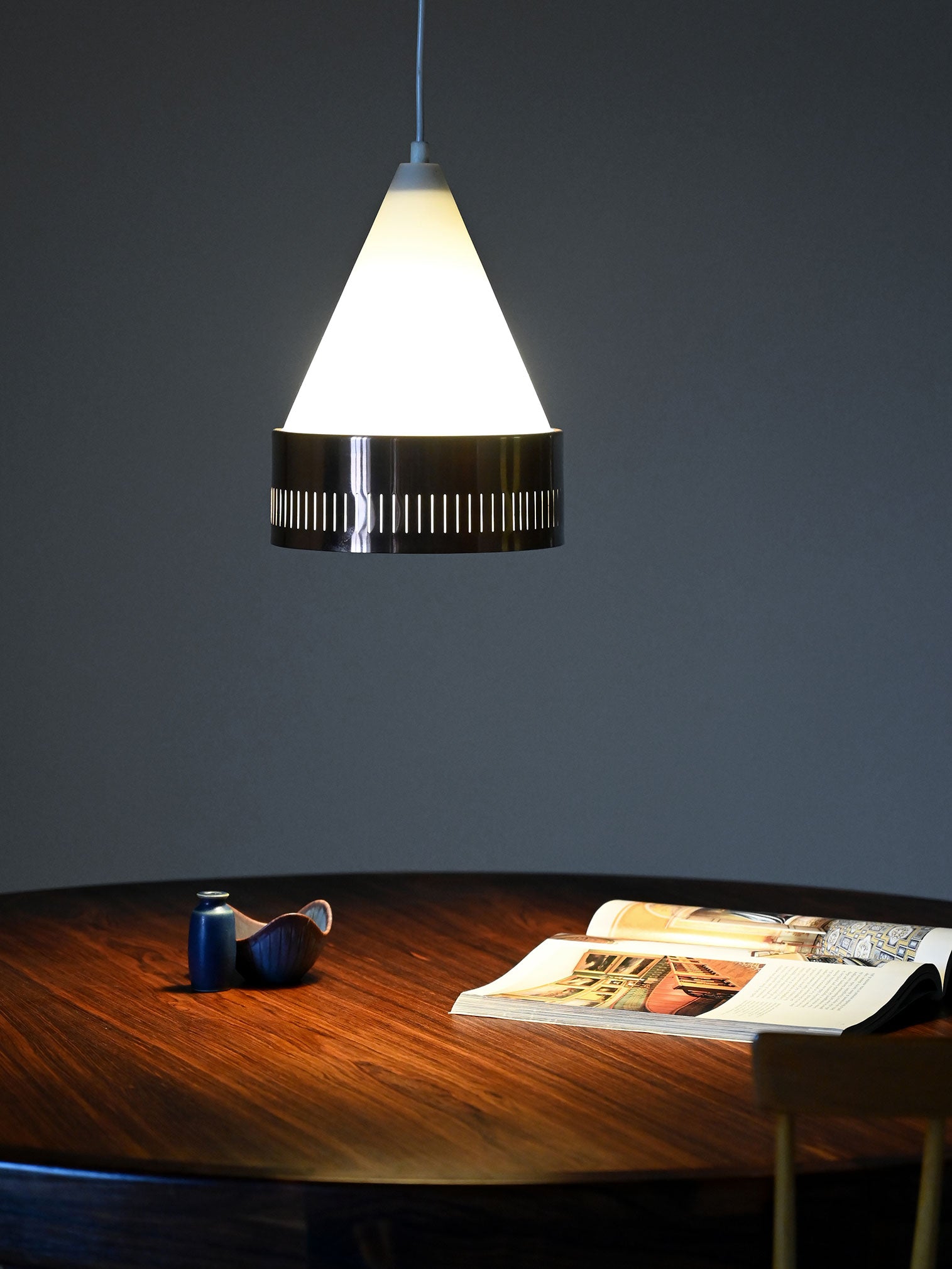 Lampada a sospensione scandinava con cerchio in rame