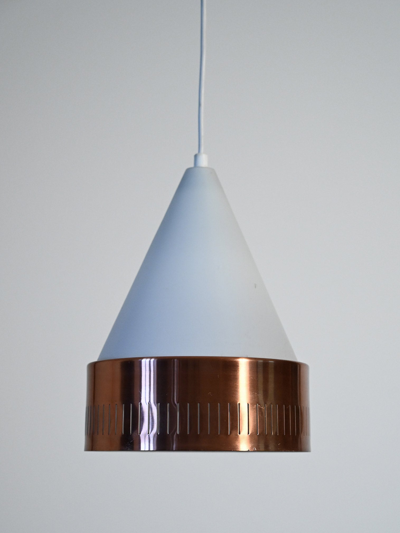 Lampada a sospensione scandinava con cerchio in rame 2