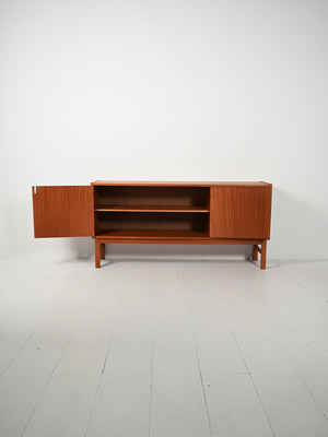 Sideboard scandinavo anni 60 dalle linee geometriche 2