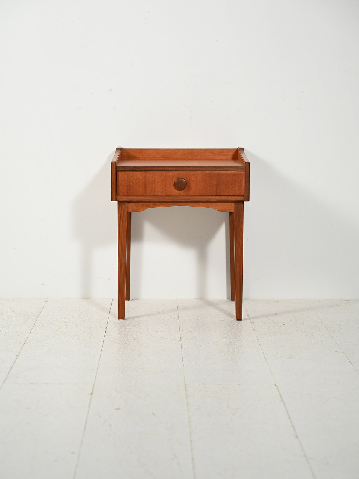 Comodino scandinavo anni ’50 in teak 1