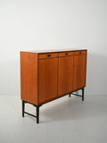 Highboard scandinavo anni 60–70 di “Skaraborgs” 3