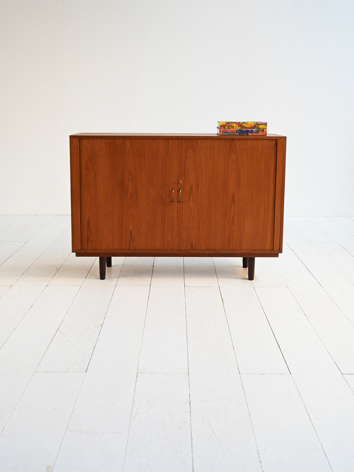 Highboard scandinavo in teak anni ’50