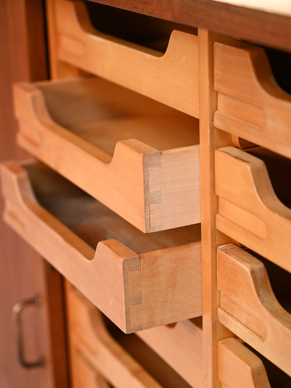 Highboard scandinavo in teak anni ’50 8