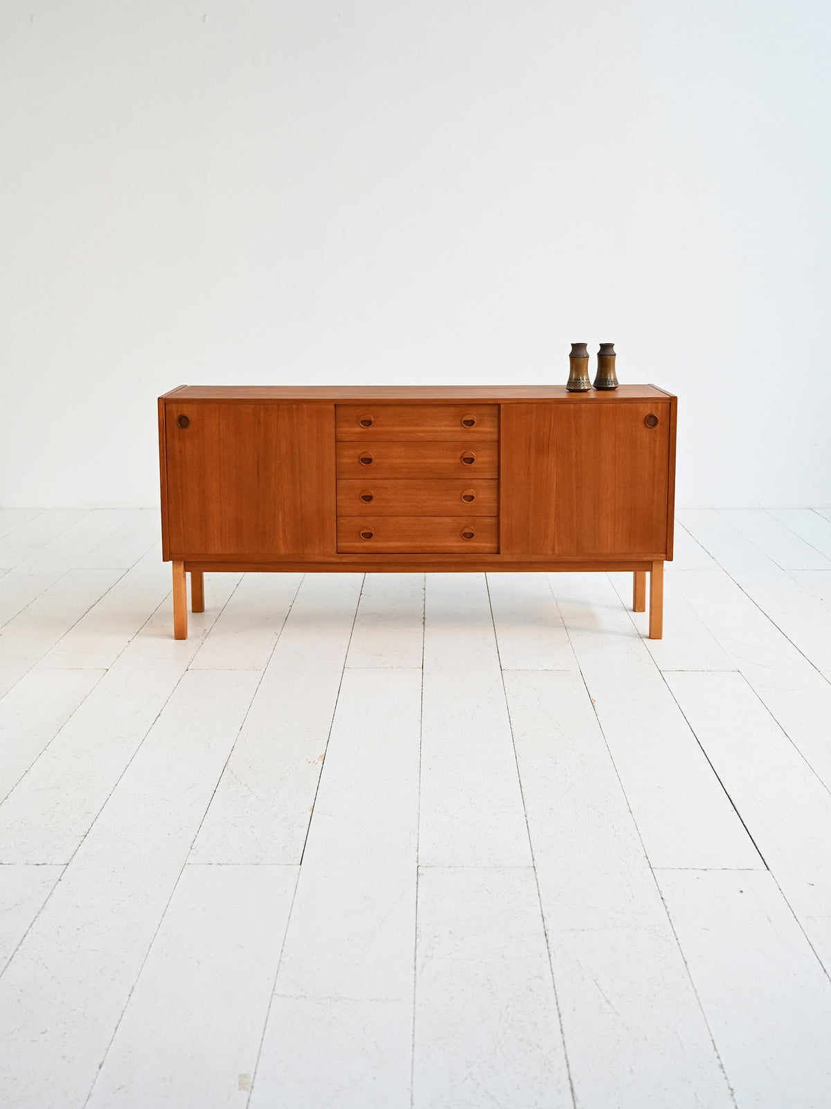 Sideboard anni ’60 in teak scandinavo