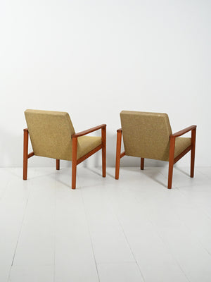 Coppia di poltrone danesi in teak con tappezzeria verde 3