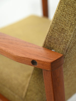 Coppia di poltrone danesi in teak con tappezzeria verde 11