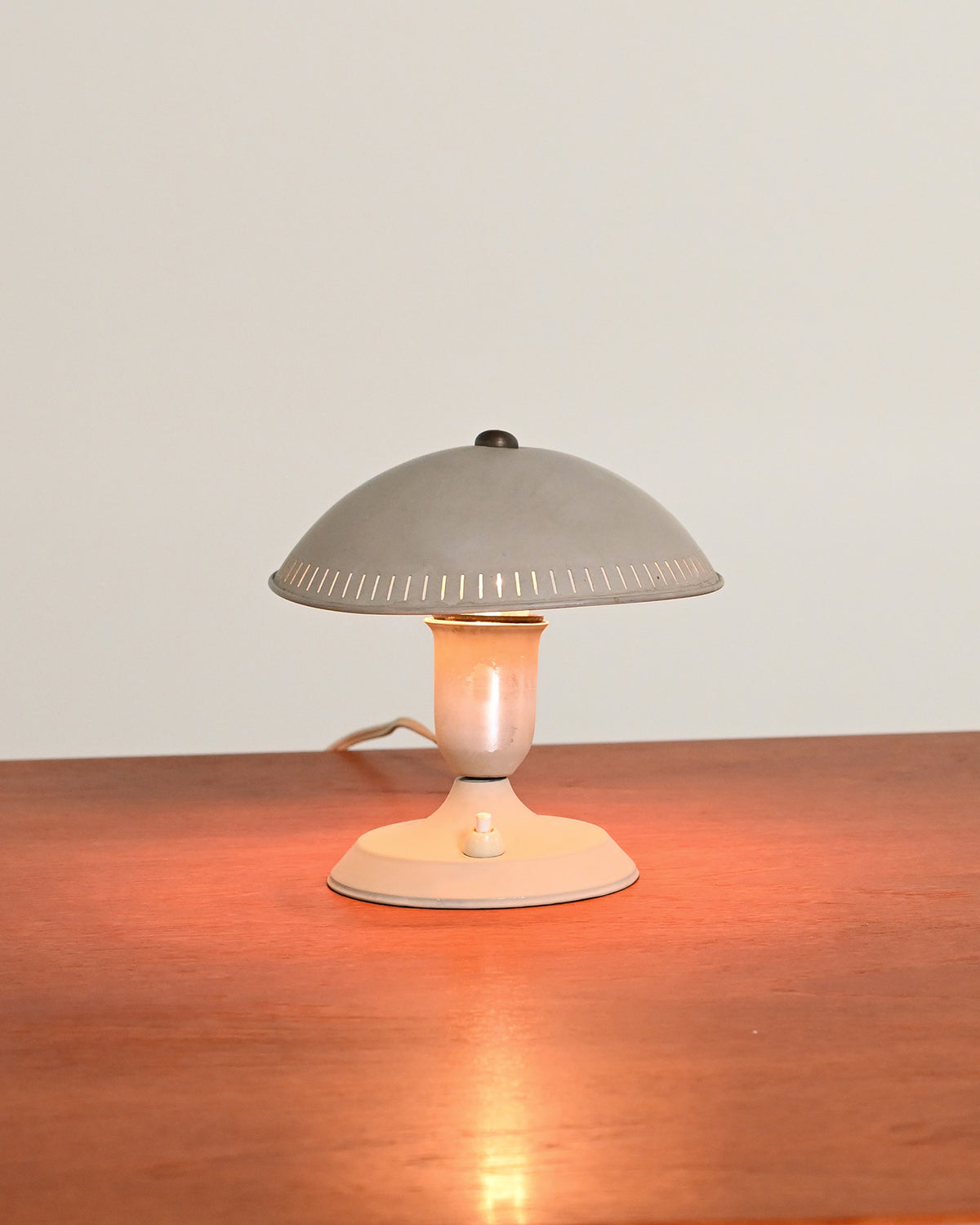 Lampada da tavolo modello "77" di SAE, anni '50