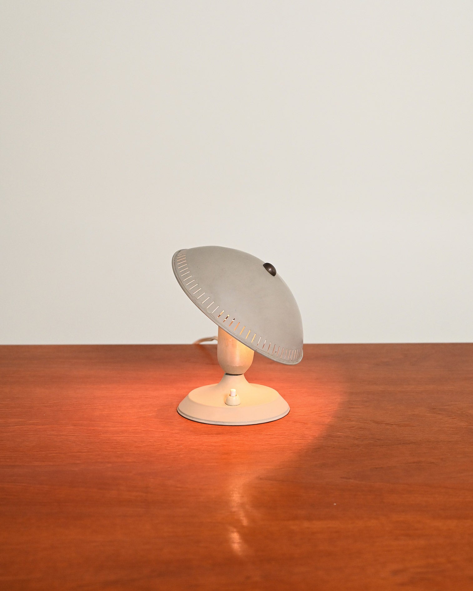 Lampada da tavolo modello "77" di SAE, anni '50