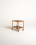 Carrello scandinavo con ripiani neri e vassoio rimovibile