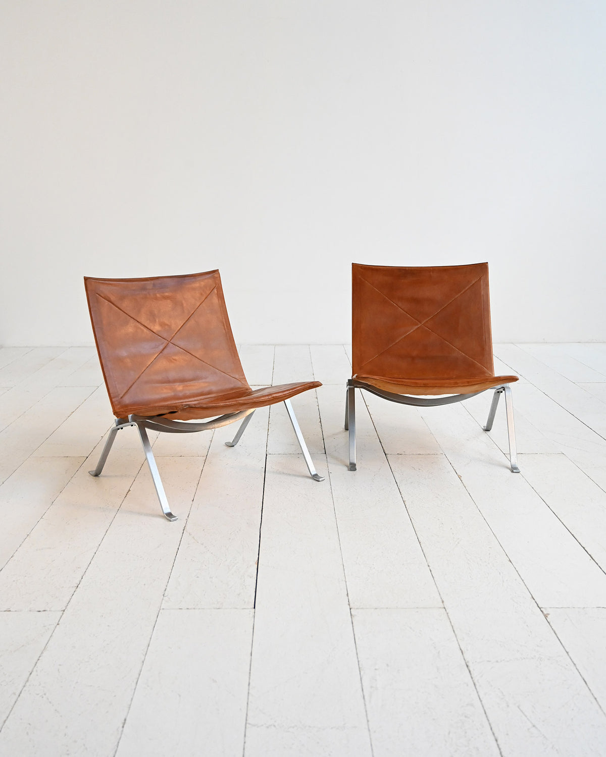 Coppia di poltrone modello "PK22" di Poul Kjærholm per E. Kold Christensen, anni ’50 1