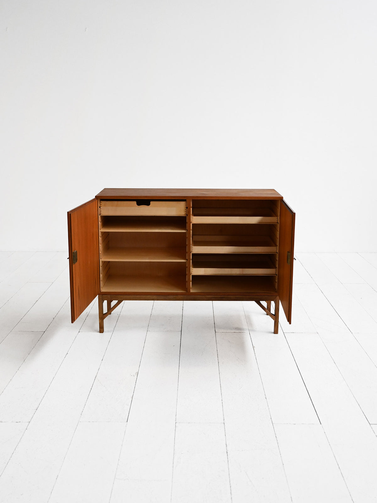 Sideboard danese modello “232” di Børge Mogensen, anni ’60 2