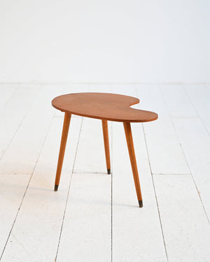 Tavolino con top dalla forma organica in teak e ottone, anni ’50-’60 1