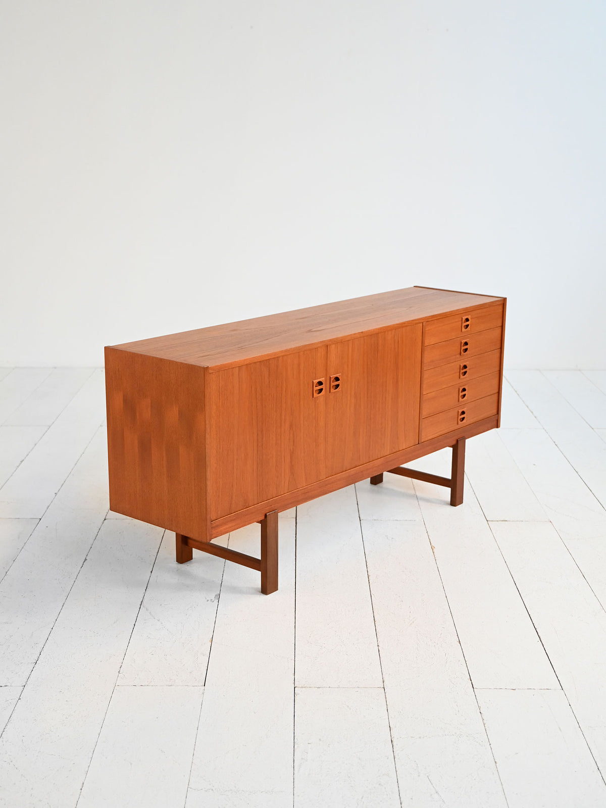 Sideboard scandinavo in teak anni ’60 4