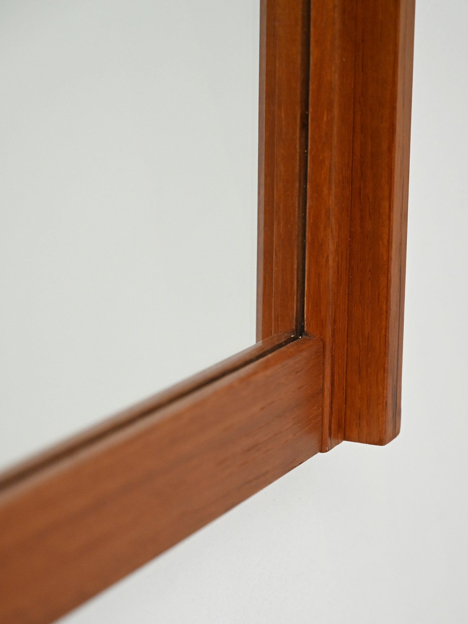 Specchio scandinavo in teak anni Sessanta 2