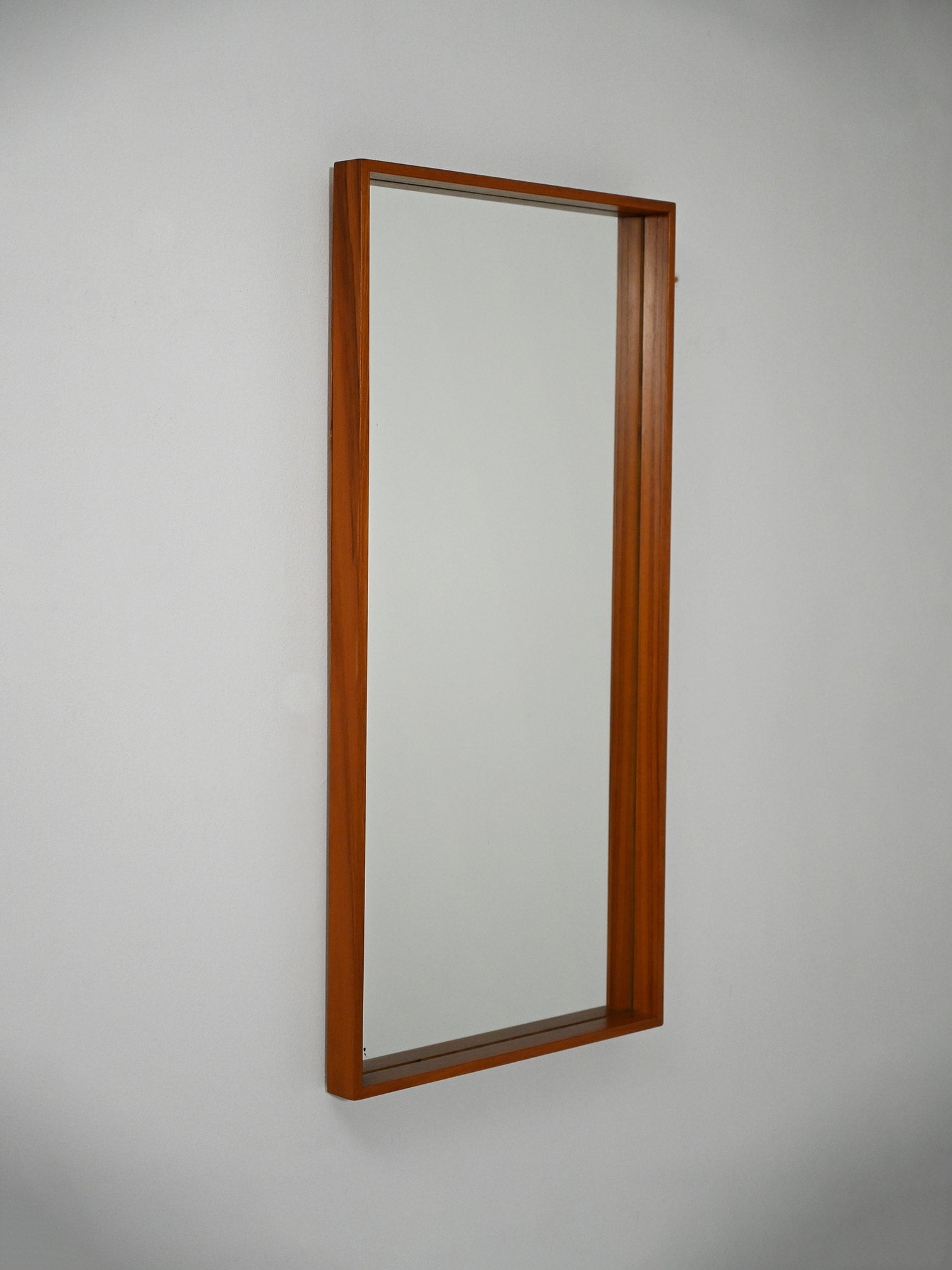 Specchio svedese in teak anni 50–60 1