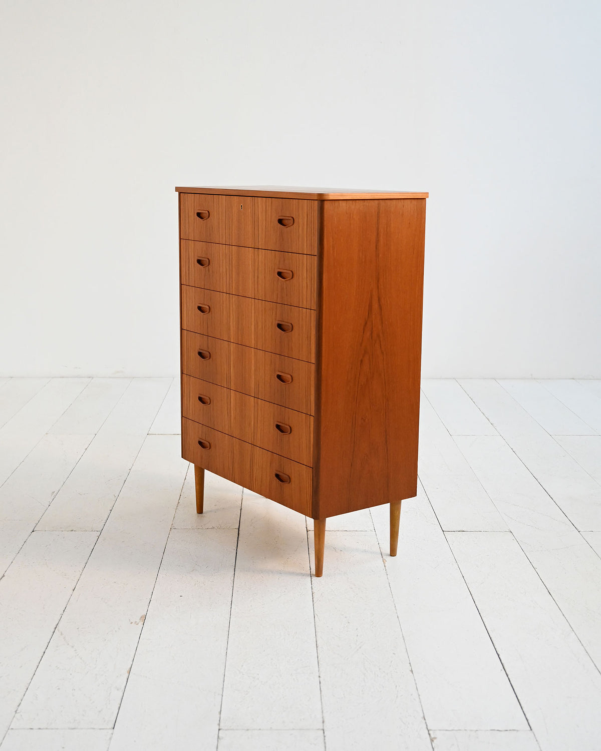 Sestina vintage scandinava in teak, anni ’60 1