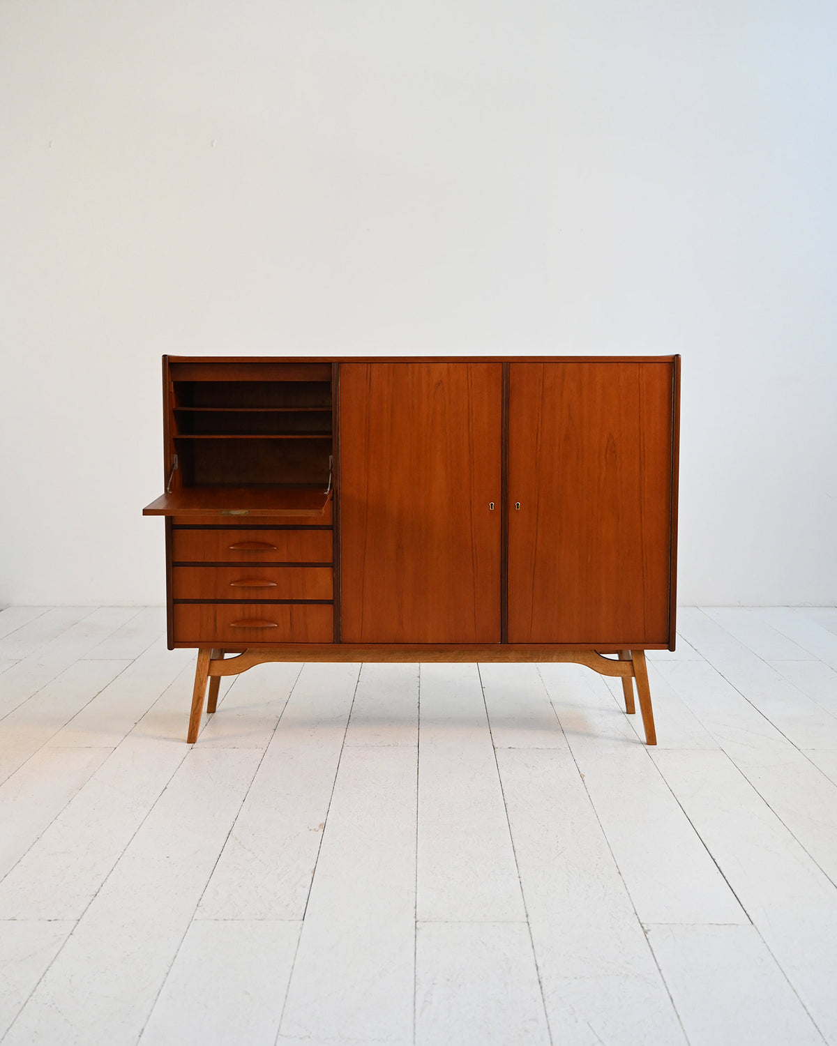 Highboard danese in teak e mogano, anni ’50 3